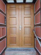 Holzhaustür Denkmalschutzausführung  im Ortskern von Hofgeismar